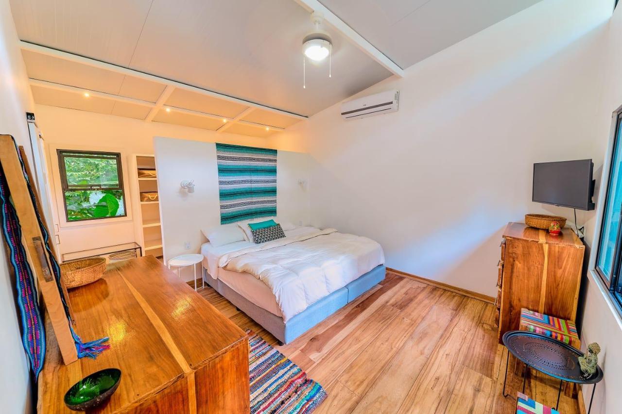 Casa Theia - Comfort Cabin, Caribbean Jungle Beach Villa Puerto Viejo de Talamanca ภายนอก รูปภาพ