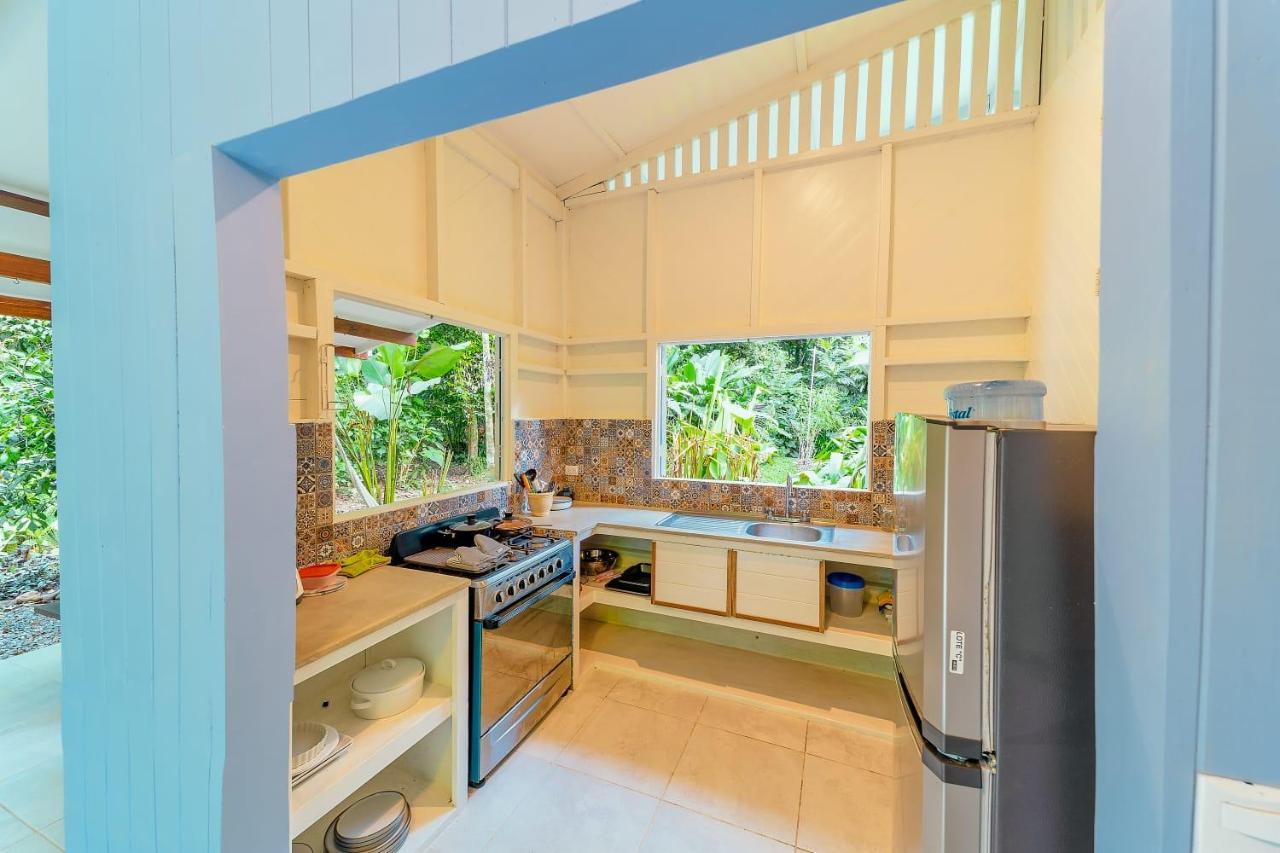 Casa Theia - Comfort Cabin, Caribbean Jungle Beach Villa Puerto Viejo de Talamanca ภายนอก รูปภาพ